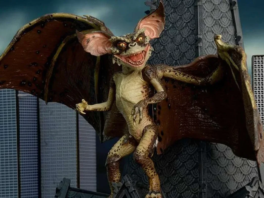 

Neca Gremlins Film Gremlins 2 Alien Bat Gremlin 45cm Wing Action Figure Model Toys Original Collection Decoration Birthday Gift