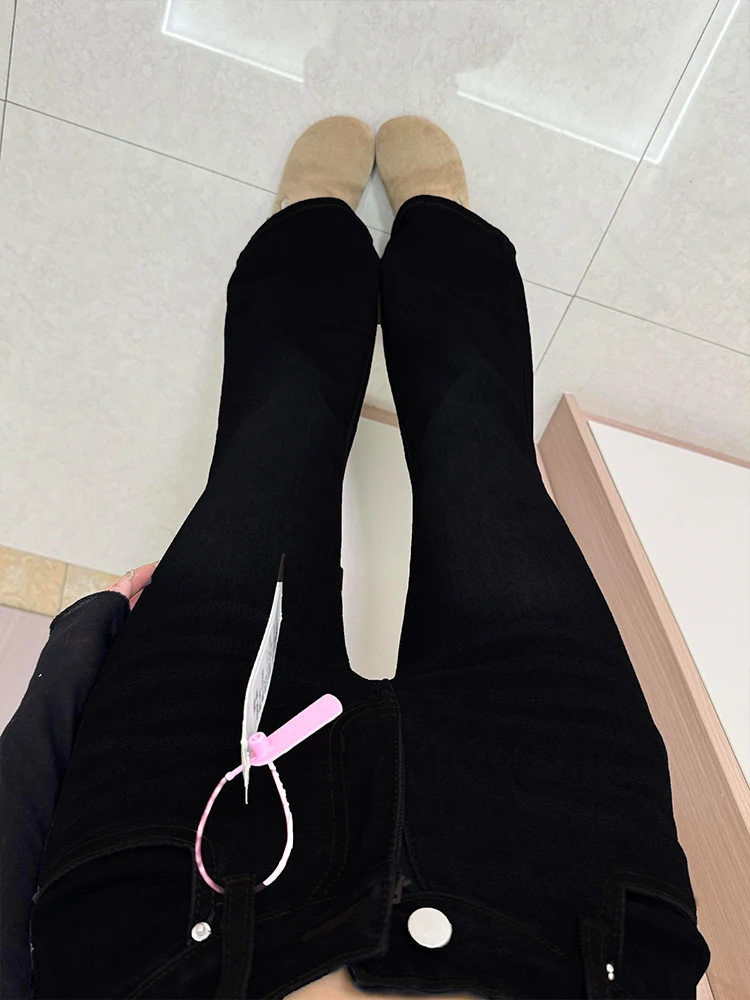 Calças Jeans Pretas de Cintura Alta com Boca de Sino para Mulheres Plus Size Estilo Slim Fit em Forma de V Moda Coreana