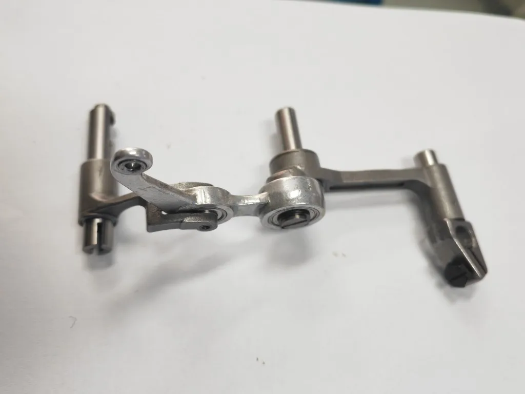 

Аксессуары для швейных машин 581, одноигольный компьютерный ролик, стержень с одним отверстием, балансировочная перемычка, стержень для нарезания резьбы