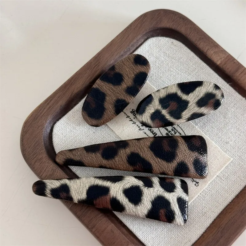 Leopard print series leather triangular bb clip retro style hairpin advanced sense side clip duck bill clip side clip Headwear