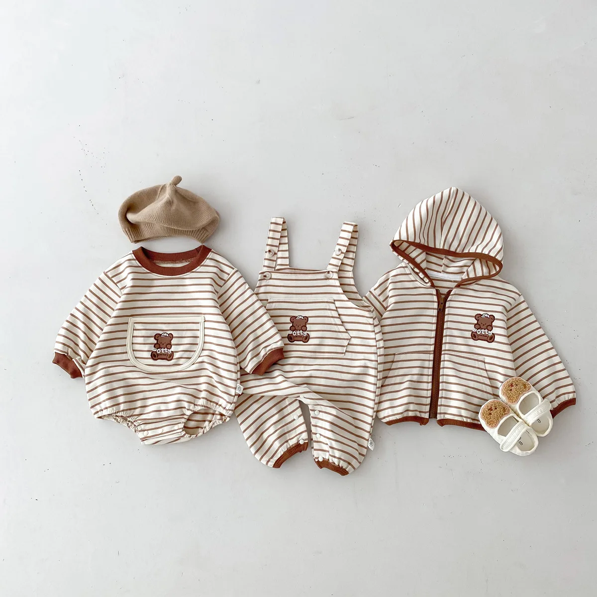 

2024 Autumn New Baby Boy Striped Romper Newborn Toddler Cute Bear Pocket Jumpsuit Kids Overalls Baby Long Sleeve Casual Coat