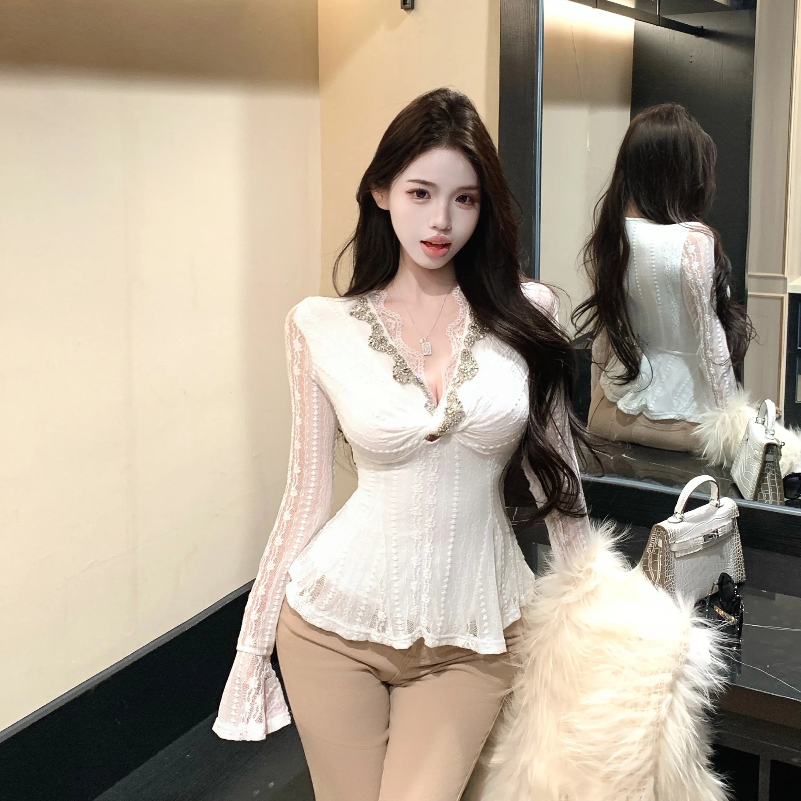 Pure Desire Court Style V-neck Lace Shirt Women's Long Sleeve Waist-cinching Casual Flared Pants Two-piece Set Autumn Fashion