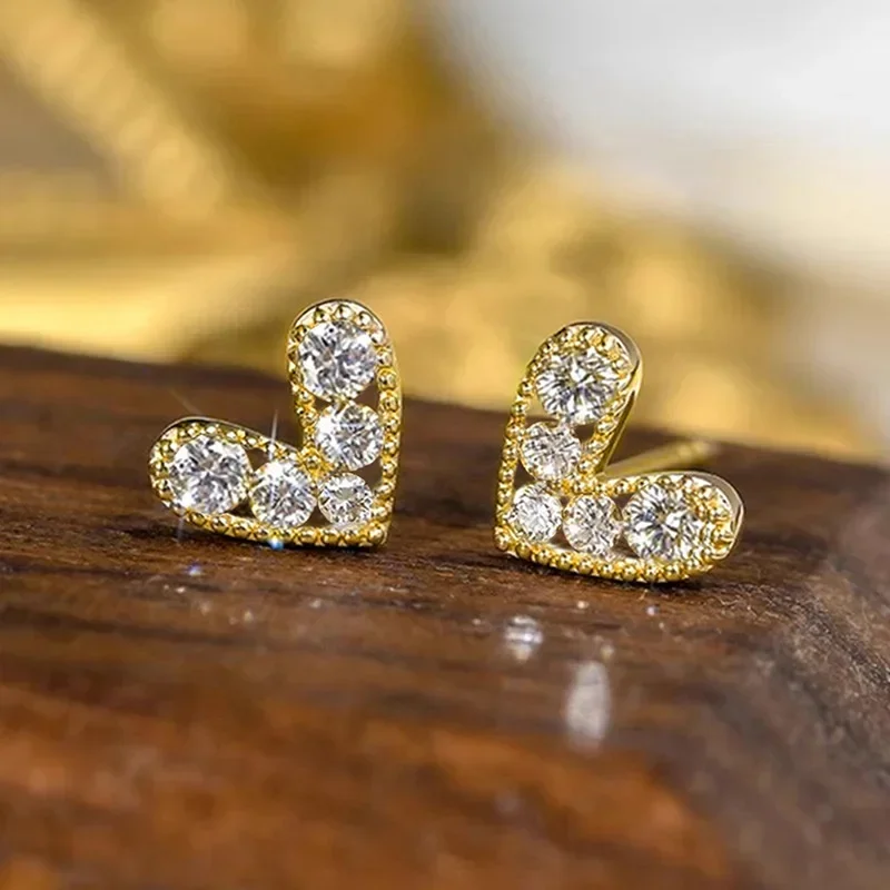 2025 New Exquisite Love Ear Nails for Women, Fashionable, Elegant, Personalized, Compact, Micro Inlaid Zircon Fashion Jewelry