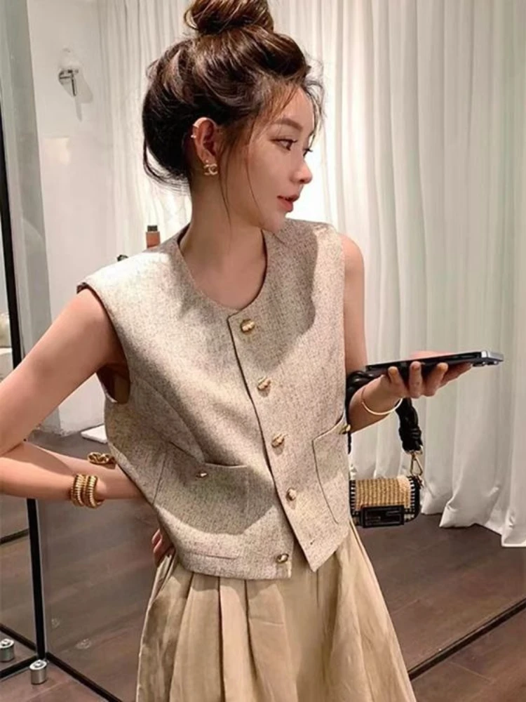 Women's Summer Autumn Thin Tweed Vest Vintage Short Sleeveless Gold Button Jacket for Petite Women Casual Outerwear Tank Top