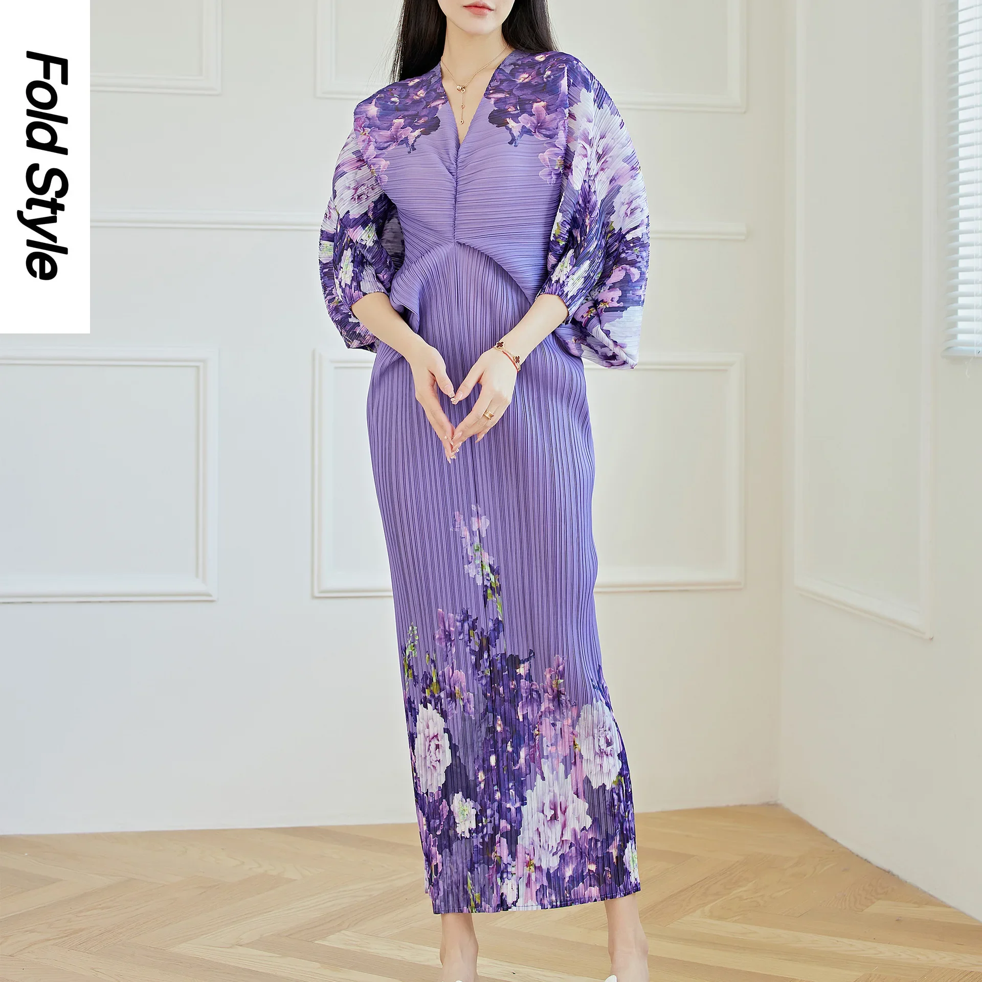 Miyake Pleated Bat Sleeve Lavender Print 2024 Spring and Autumn Dress Women's Elegant and Slim Appearance High End Long Dress