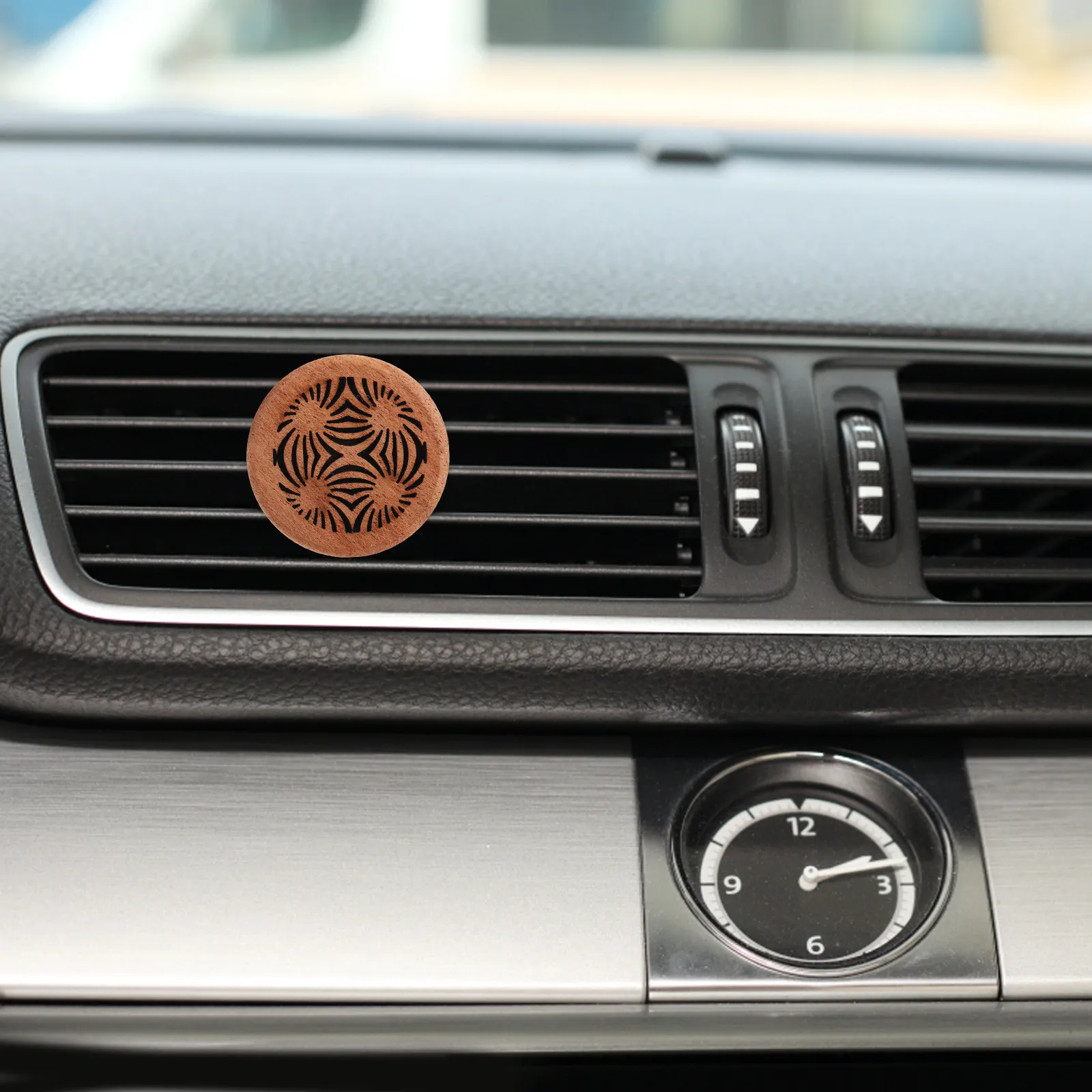 Wooden Car Air Freshener Clip Vent Diffuser Refresh Air Purify Odors Easy Install Car Interior Decor Dashboard Decorations