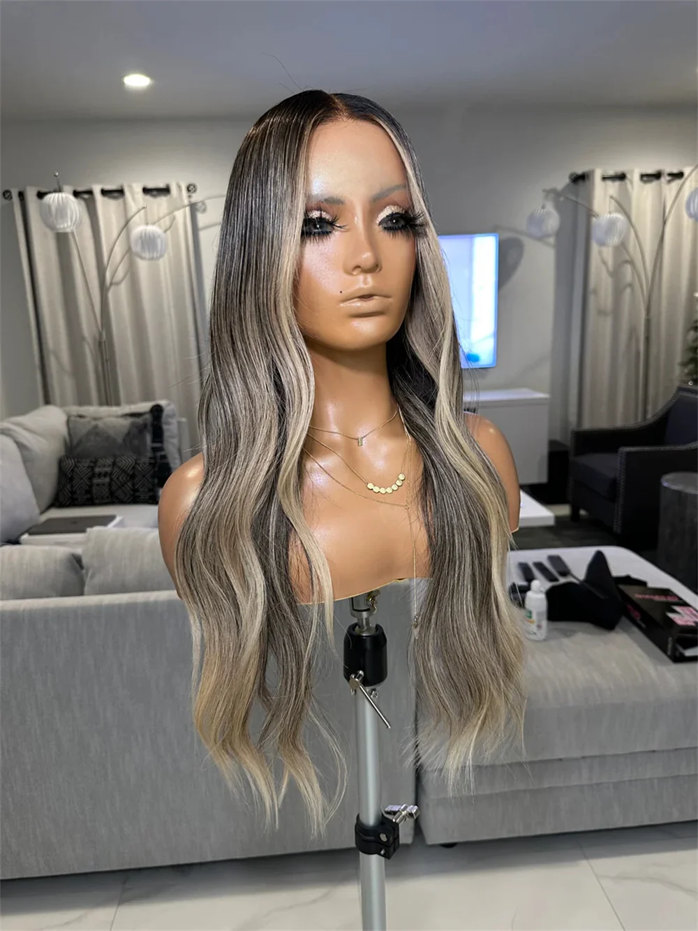Dark Blonde Highlight Synthetic Lace Top Wigs Long Brunette Wavy Realistic Look Wig Natural Hairline Glueless Lace Front Wigs