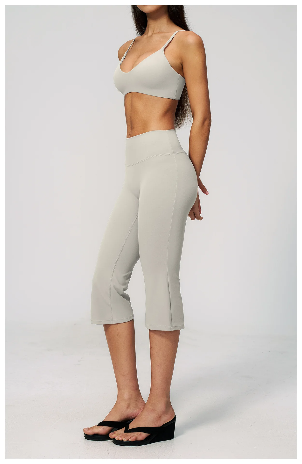 Nude Feeling Yoga Set Women Sport Suit Butt Lifting Padded Bra Flare Capri Pants 2Pcs Set Running Fitness Outfits Female