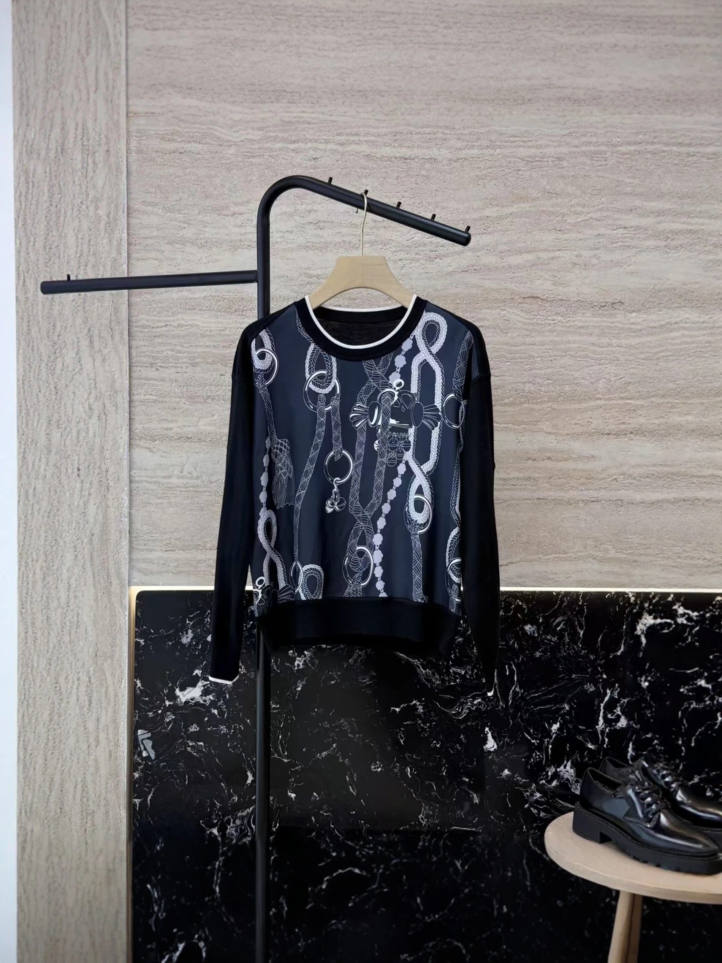 

Шерстяной вязаный свитер из шелка для женщин, винтажный, с принтом, в стиле пэчворк, мягкий, с длинными рукавами, круглым вырезом, дышащий, комфортный, хорошо сидит.