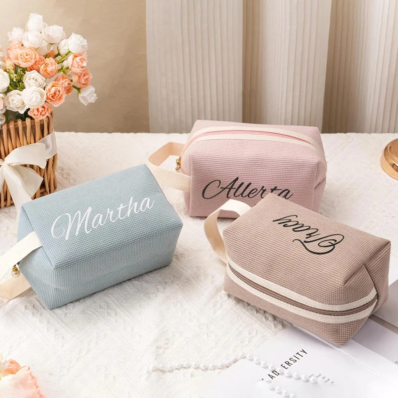 Fashion Embroidery Name Cosmetic Bag with Hand Waffle Style Pearl Zipper Makeup Bag Wedding Gifts Women Bride's Bridesmaid