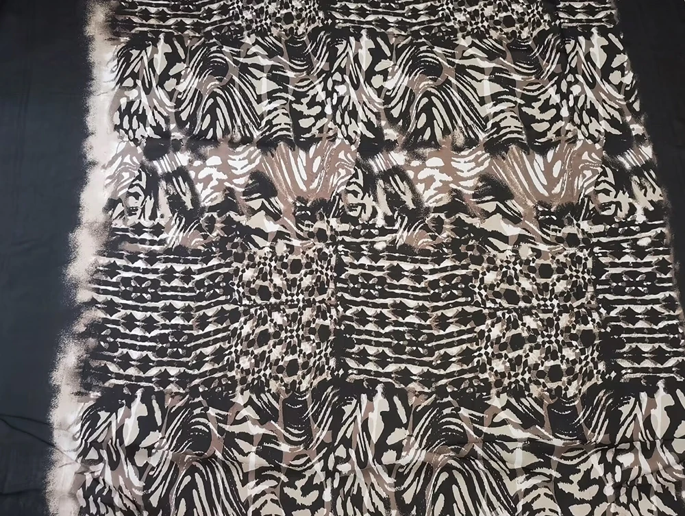 1 Meter X 1,35 Meter Schwarzbrauner Leoparden-Seidenchiffon 100% Natürliche Seidenchiffon-Stoffe aus Maulbeerseide – Detail 6