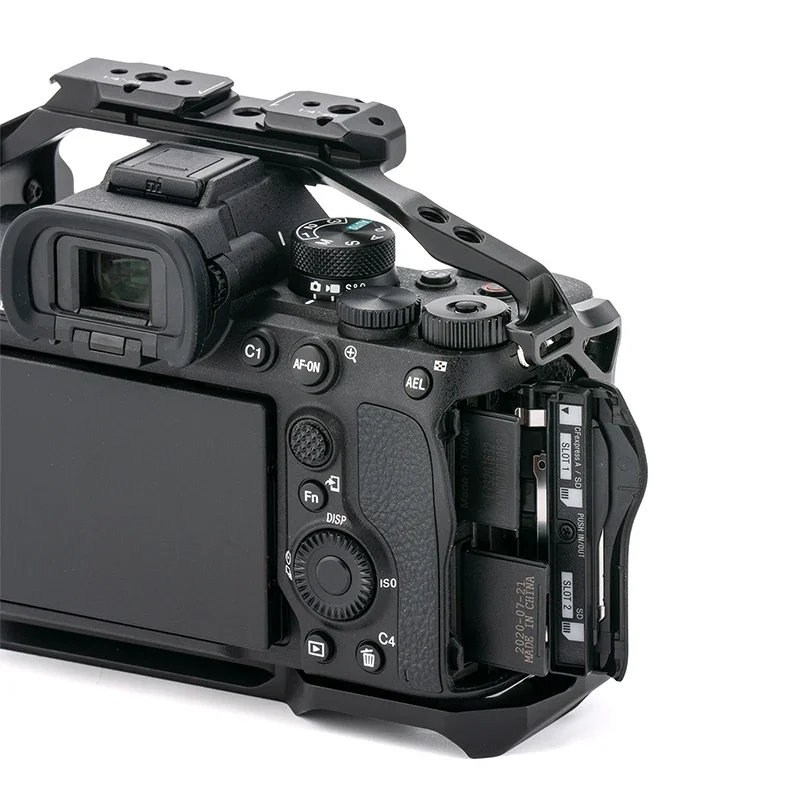 TILTA TA-T30-FCC-B for Sony A7 IV a7m4/a7r5 Full Camera Cage Kit for Sony Alpha7 IV SONY A1/A73/A7S3 DSLR Cameras