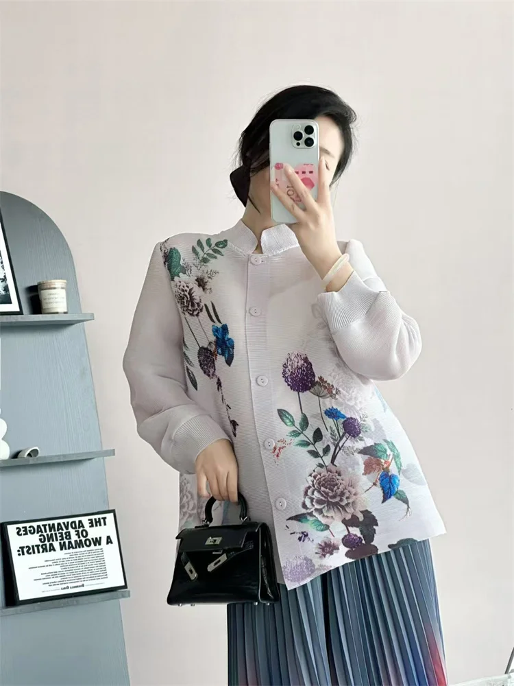 

Miyake Pleated 2024 New Autumn Fashion Versatile Printed Jacket Women's Loose Stand-up Collar Single-breasted Cardigan Top