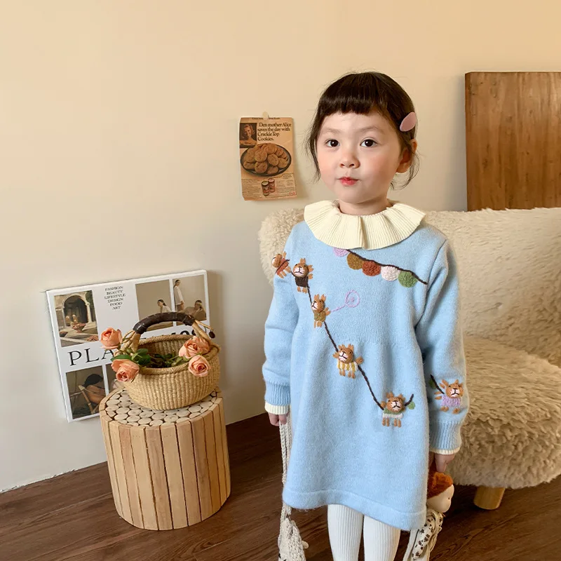 Girls Skirts 2024 Winter New Childrens Wear Korean Style Girl Baby Cartoon Embroidered Sweater Dress Does Not Contain Lapels