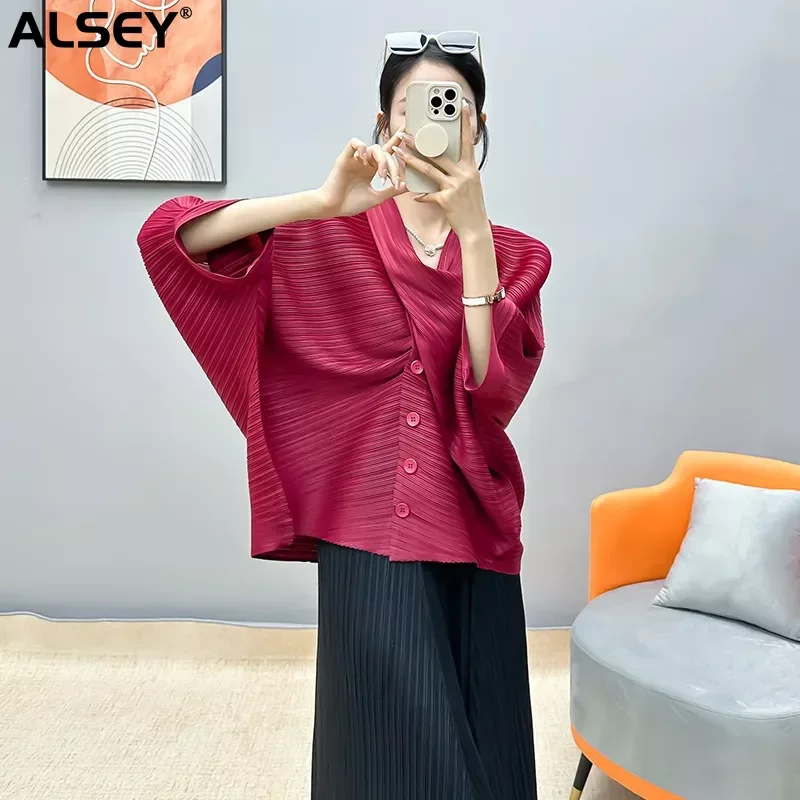 

ALSEY Miyake Fashion Pleated Round Collar T Shirt for Women New Spring 2024 Batwing Sleeve Single Breasted Loose Female Clothing