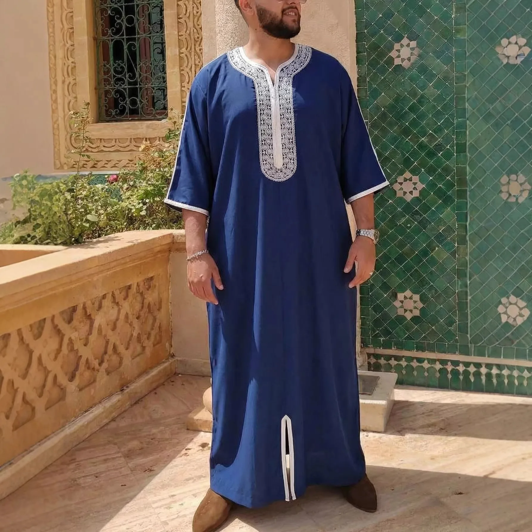 

Мужская арабская роба, мусульманская мужская роба, роба в марокканском стиле с вышивкой и рукавом три четверти, элегантная роскошная исламская роба для Рамадана, Дубай