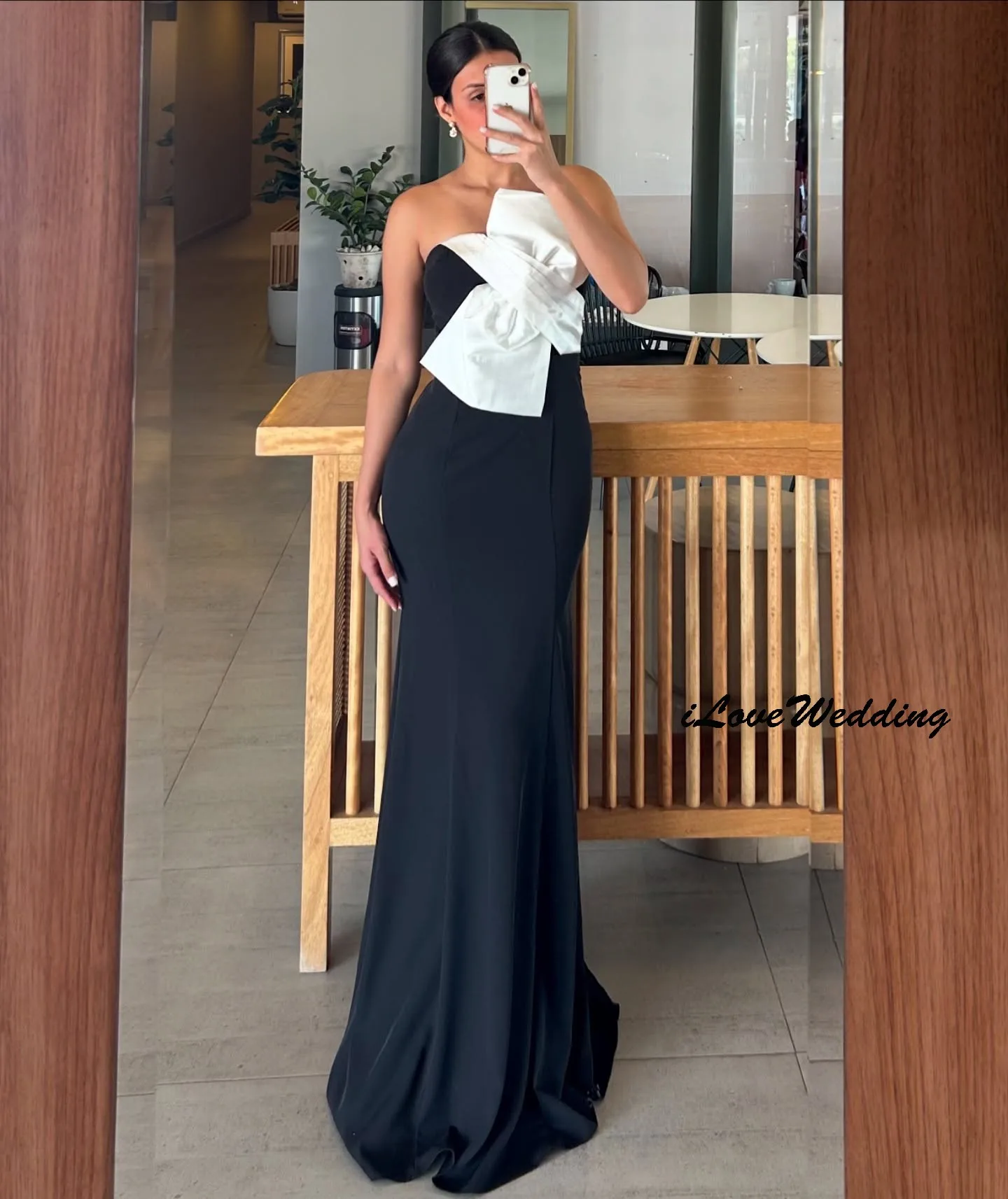 فساتين سهرة سوداء أنيقة 2025 فستان حفلات الزفاف بدون حمالات للمرأة من الساتان حورية البحر بفيونكة للحفلات الراقصة طول الأرض مخصص