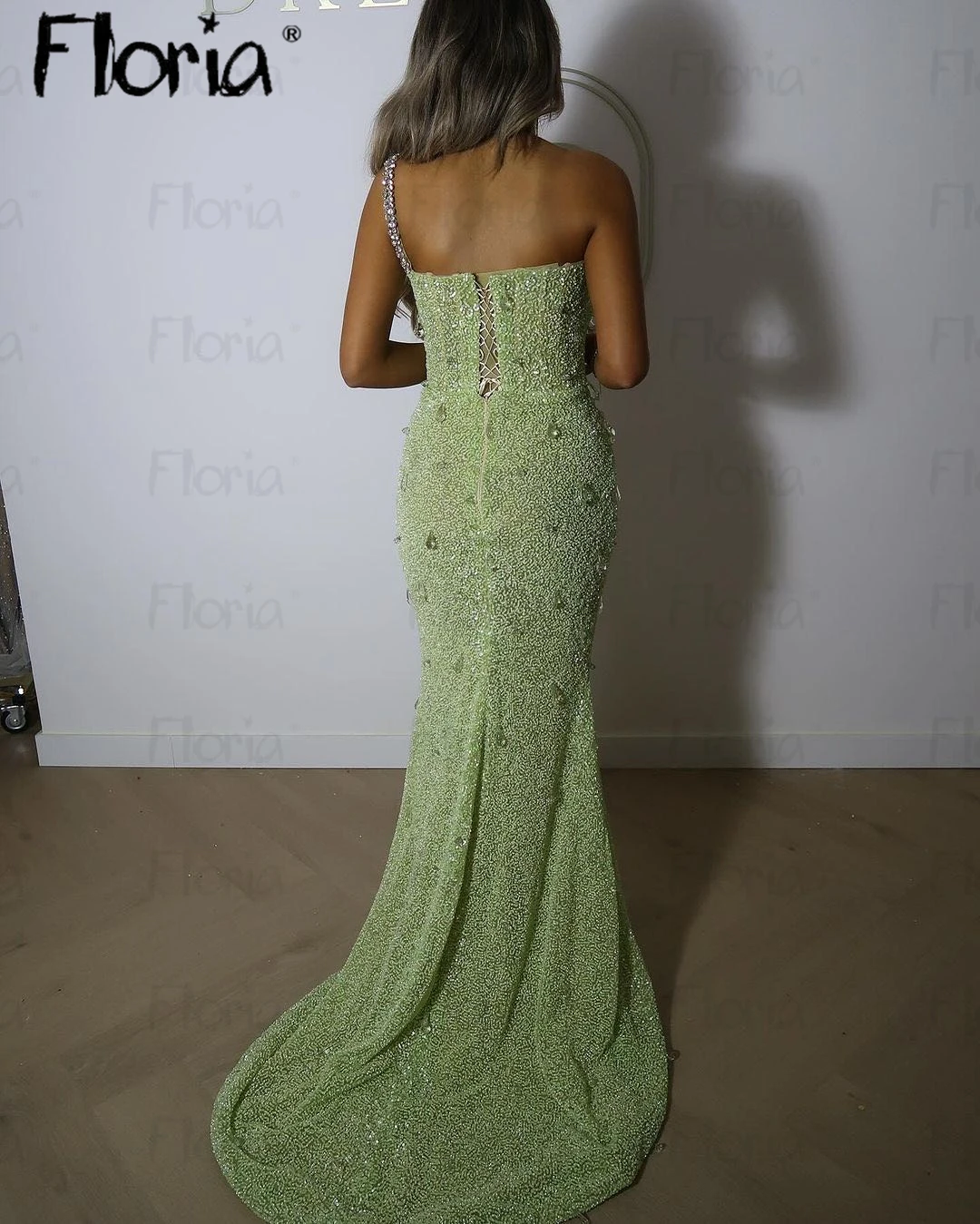 Charming Spaghetti Strap Green Cocktail Dress Long Mermaid Sequins Prom Gowns For Women Birthday New 2024 Pageant Dress Custom