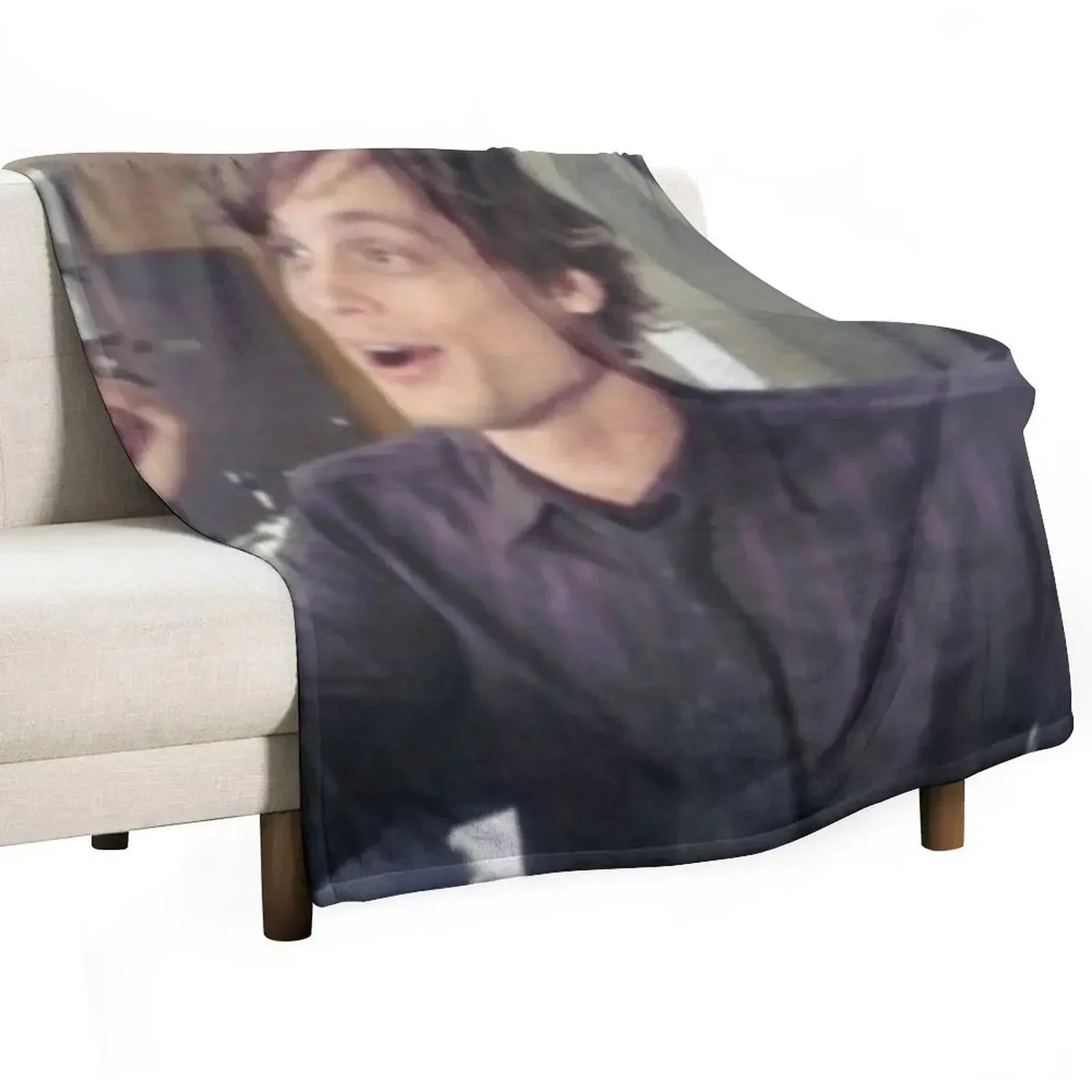 Matthew gg on set Throw Blanket Soft Plaid Moving Decoratives Summer Fashion Sofas Blankets For Bed Blankets