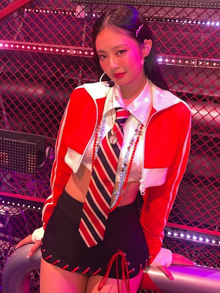 Sisjuly Jennie 레드 컬러 블록 짧은 재킷 세트 매운 소녀 레트로 다목적 여성 패션 캐주얼 스포츠웨어 투피스 슈트