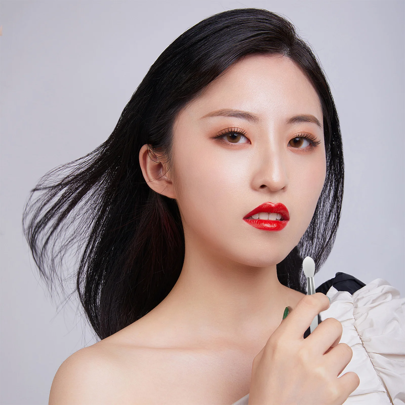 

12Pcs Silicone Lip Brush Set Durable Makeup Lipstick Applicators Portable Travel Lip Balm Brushes Lipstick Brush