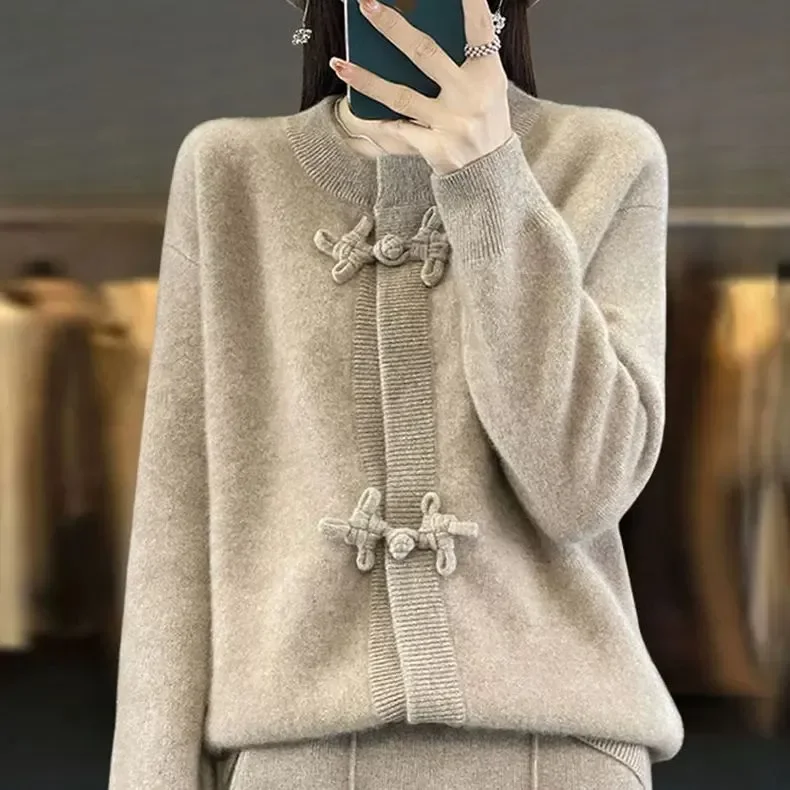 Retro Buckle Solid Color Fashion Knitted Cardigan for Women 2025 Autumn Winter New Style Loose Slim Outer Sweater Jacket