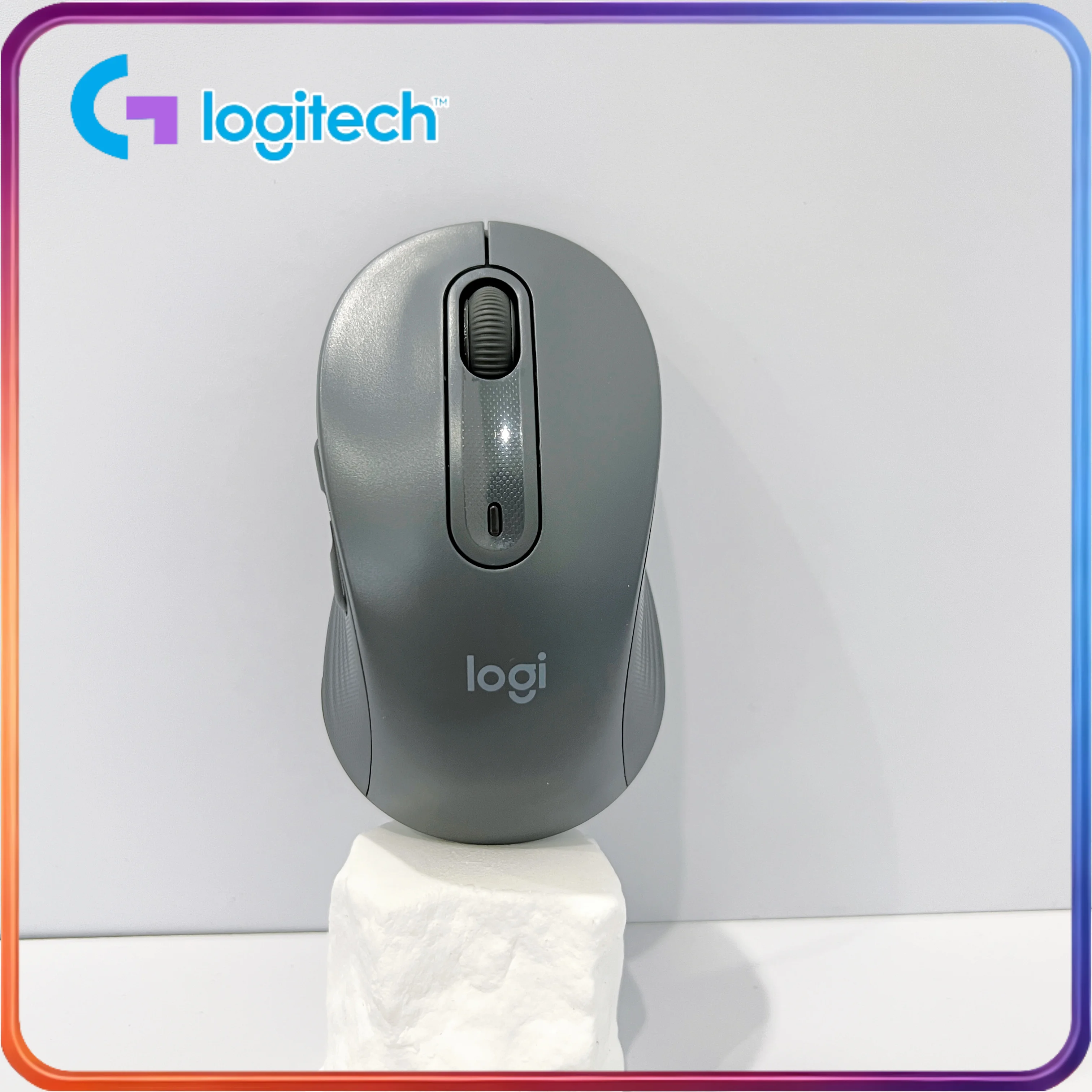 

Logitech M650/M650L Rose Pink Mouse: A fresh and stylish color scheme that enhances the look of your desktop and the atmosphere
