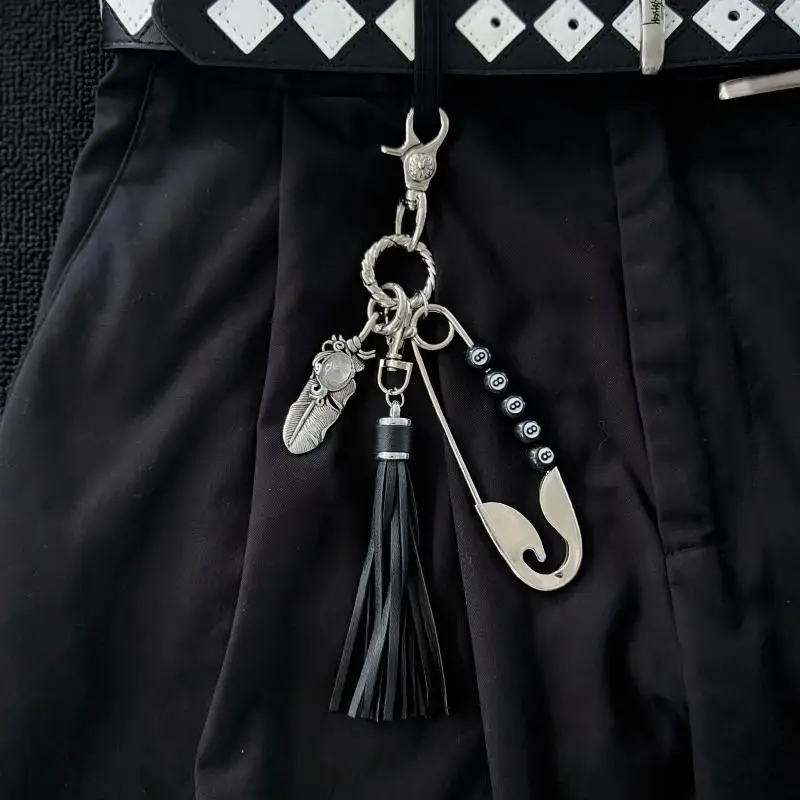 1PCS Hiphop Y2K Anhänger Schwarz Quaste Pin Billard Schlüsselbund Tasche Charme Punk Coole Schmuck Zubehör Geschenk
