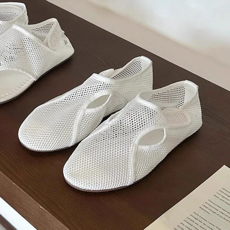 

2025 Summer New Women's Sandals Round Toe Flat Fishnet Hollow Breathable Velcro Daily Office Commuter Ladies Single Shoes