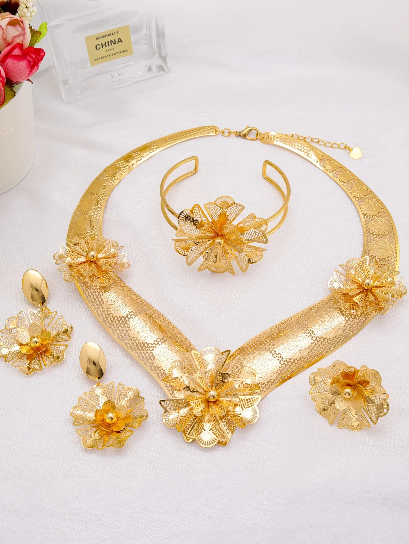 Fashion Necklace Earrings Ring Bracelet African Dubai 24k Gold Plated Jewelry Set for Women Wedding High Quality Copper Material