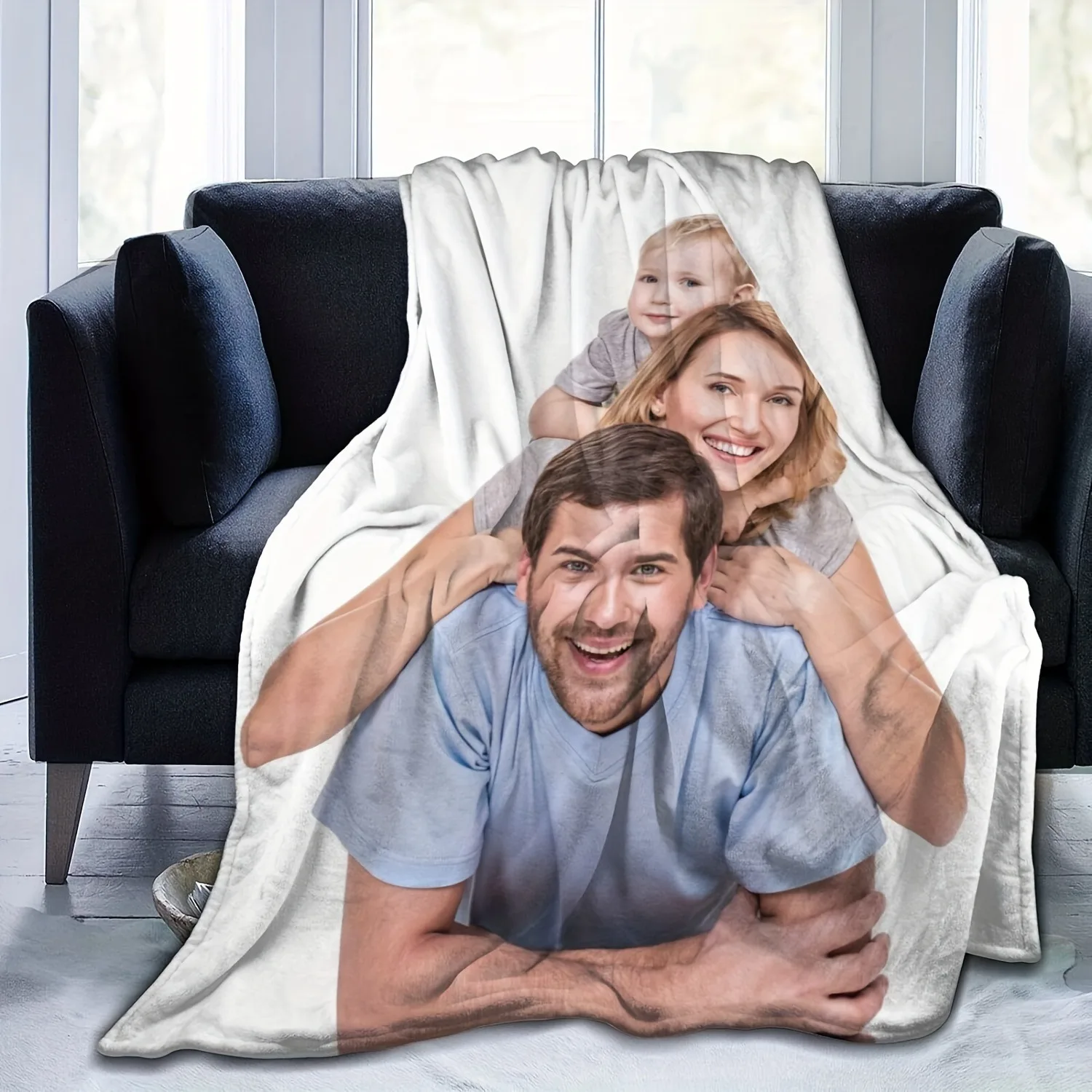 Customize blankets according to the drawings. These gift blankets are suitable for all seasons, providing seasonal comfort