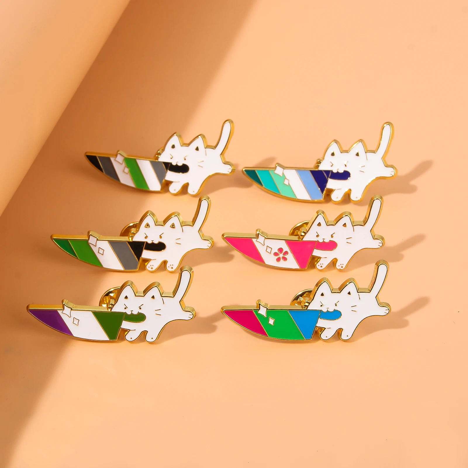 Fashionable Creative Pointy Knife Cat Enamel Pins Brooch Funny Cat Badge Brooches for Women Men Lapel Backpack Jewelry Gift