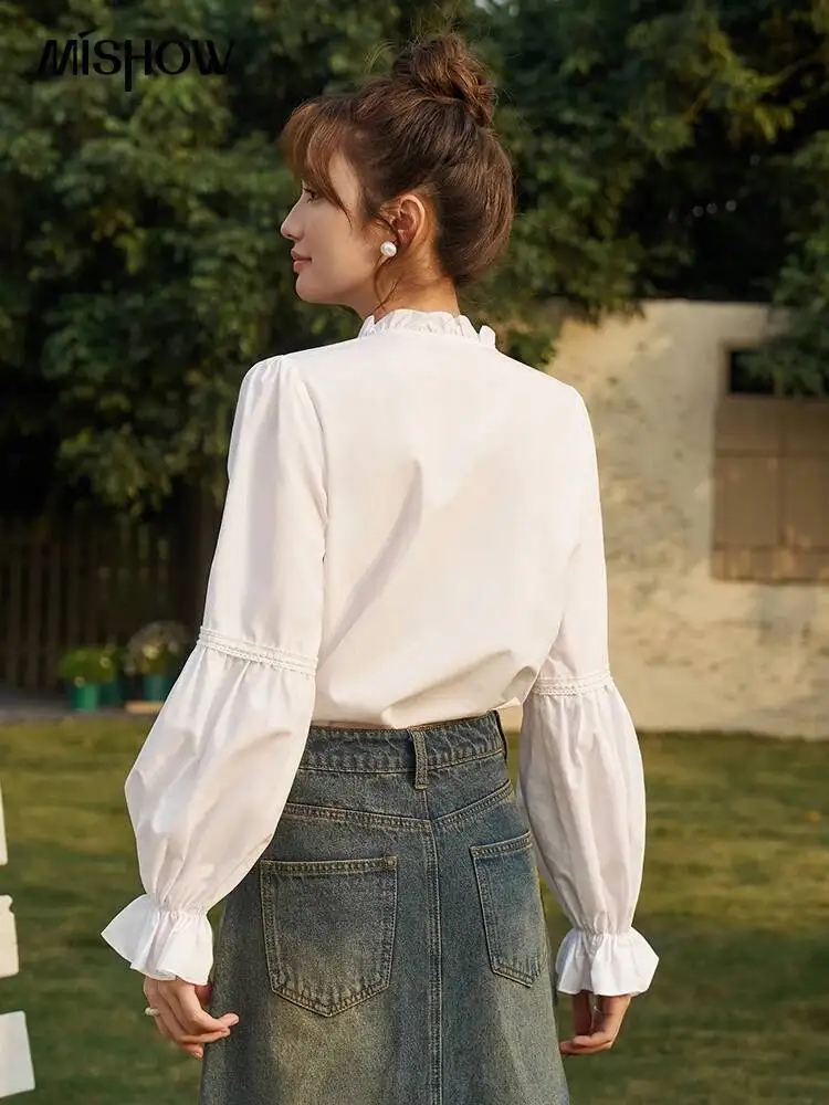 MISHOW Frans orgel geplooid shirt met V-hals 2025, herfstbloemblaadje, patchwork, ruchemouwen, effen parel, enkele rij knopen, tops MXD13X1354