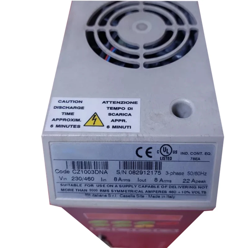 Neues Original MOOG CZ1003DNA DS2000 der Motion Solution Servoantrieb 3-phasig 50/60 Hz