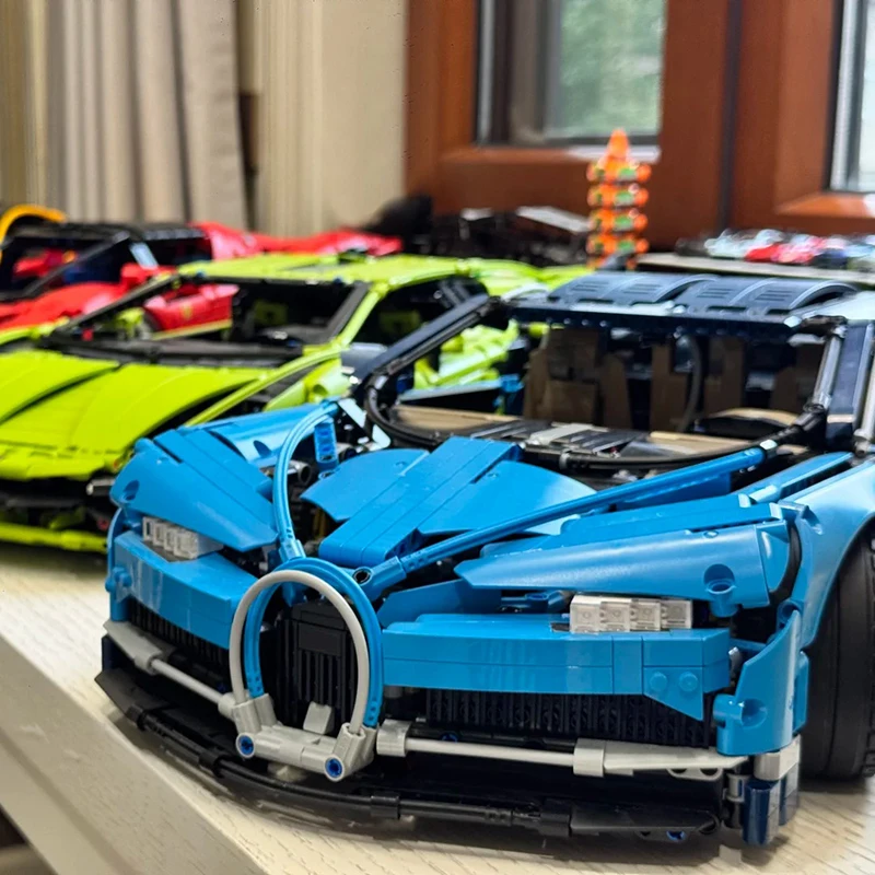 Thumbnail 2 - #16 Scale Models Sale