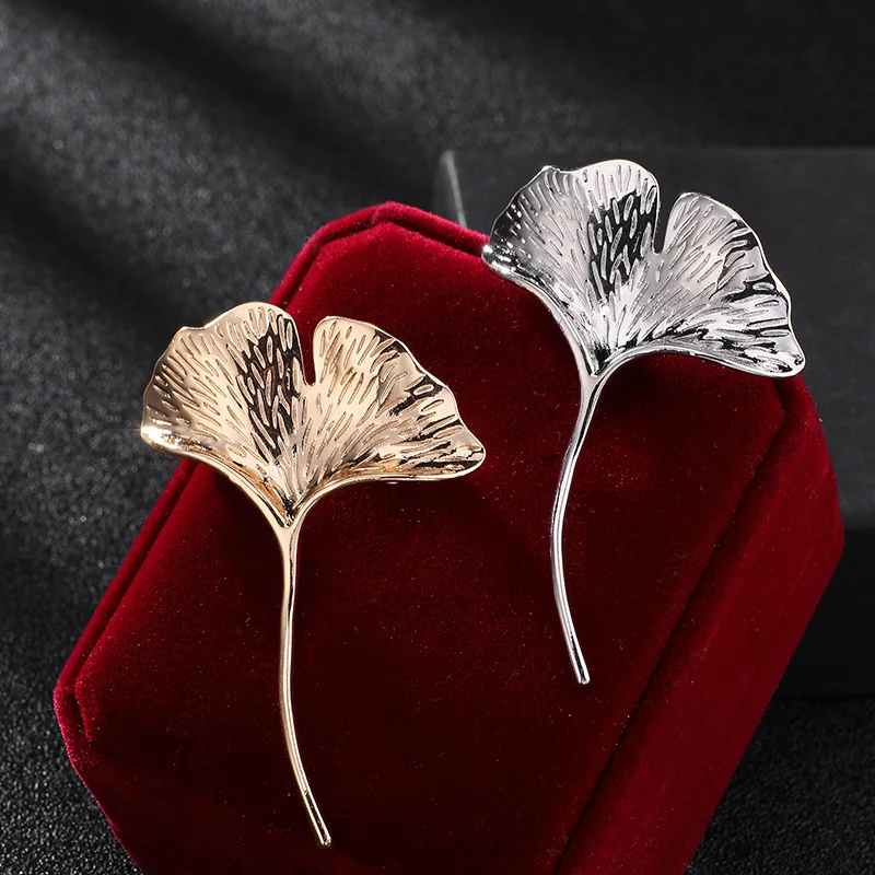 Elegante Metall-Ginkgoblatt-Broschen für Frauen, Hochzeit, Party, Blumen-Corsage, modische Anstecknadeln, Abzeichen, Zubehör, Remiel – Detail 2