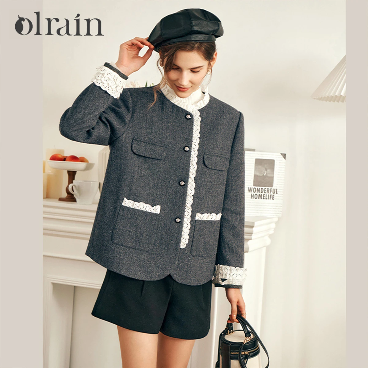 

OLrain Women's Winter Jacket 2025 England Style Lace Spliced O-neck Short Ladies Jackets Elegant Contrast Color Coats G23QW85608
