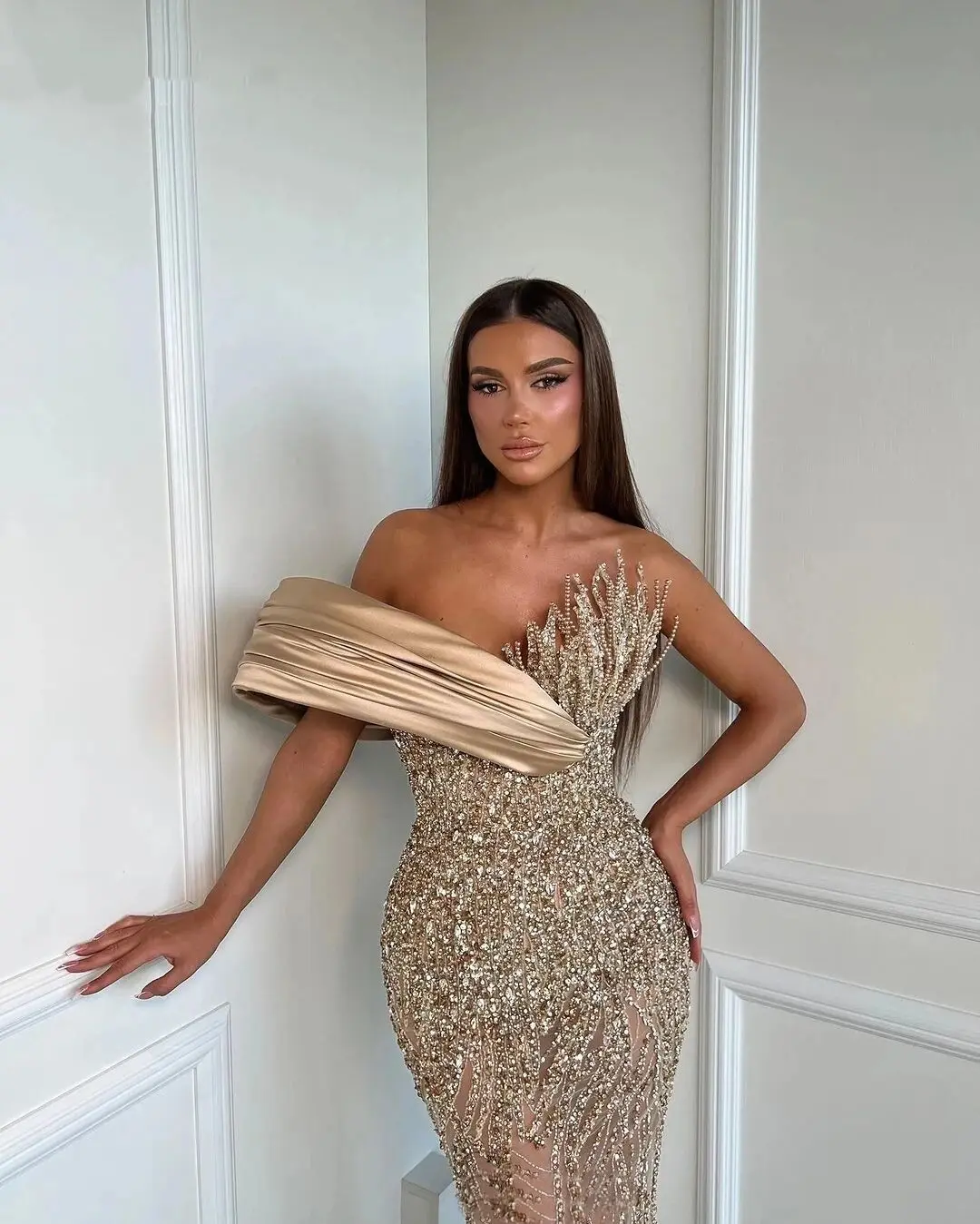 Sparkly Celebrity Dresses For Women  Beading Sequins Sweetheart Neck Gown Sweep Train Slim Fit  One-Shoulder Skirt Custom Made