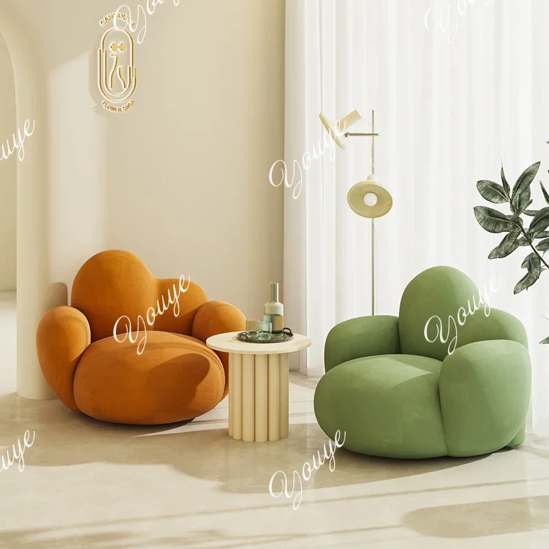 Photo studio, single cloud sofa combination wedding dress shop, cream style rest area, beauty salon negotiation reception area,