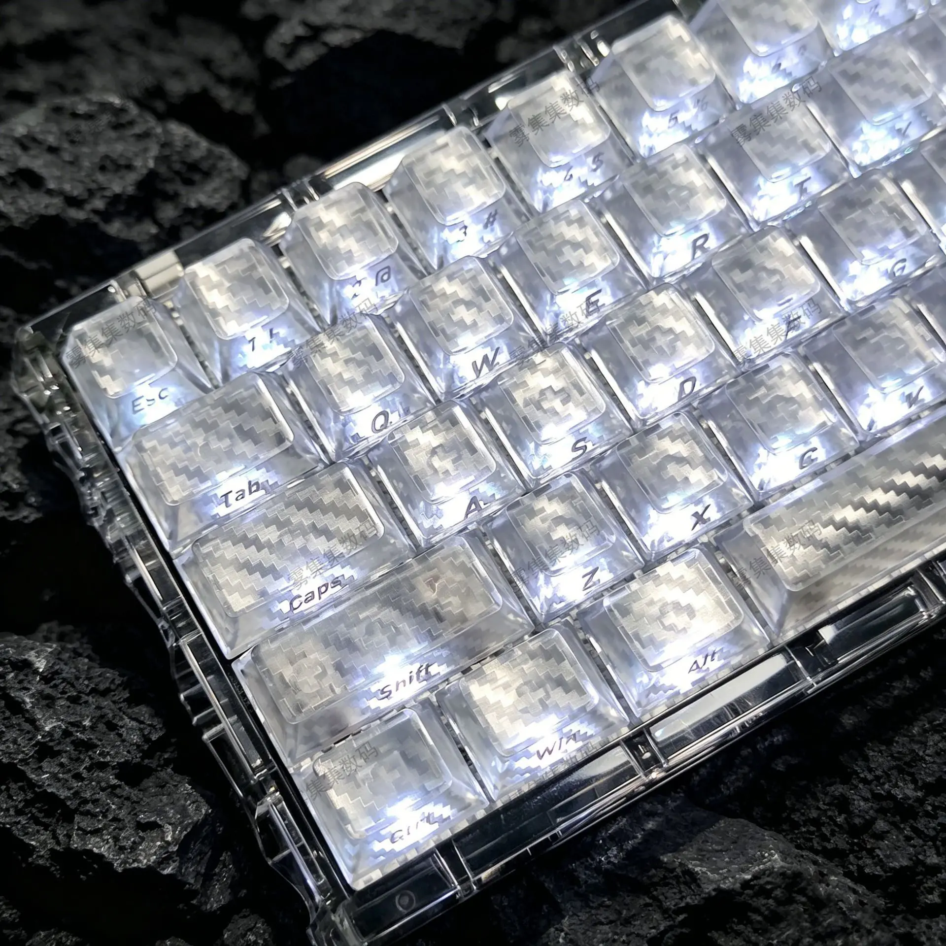 Carbon fiber 2.0 transparent PC side engraved braided keycap 119 key adaptation WOOTING bee magnetic axis