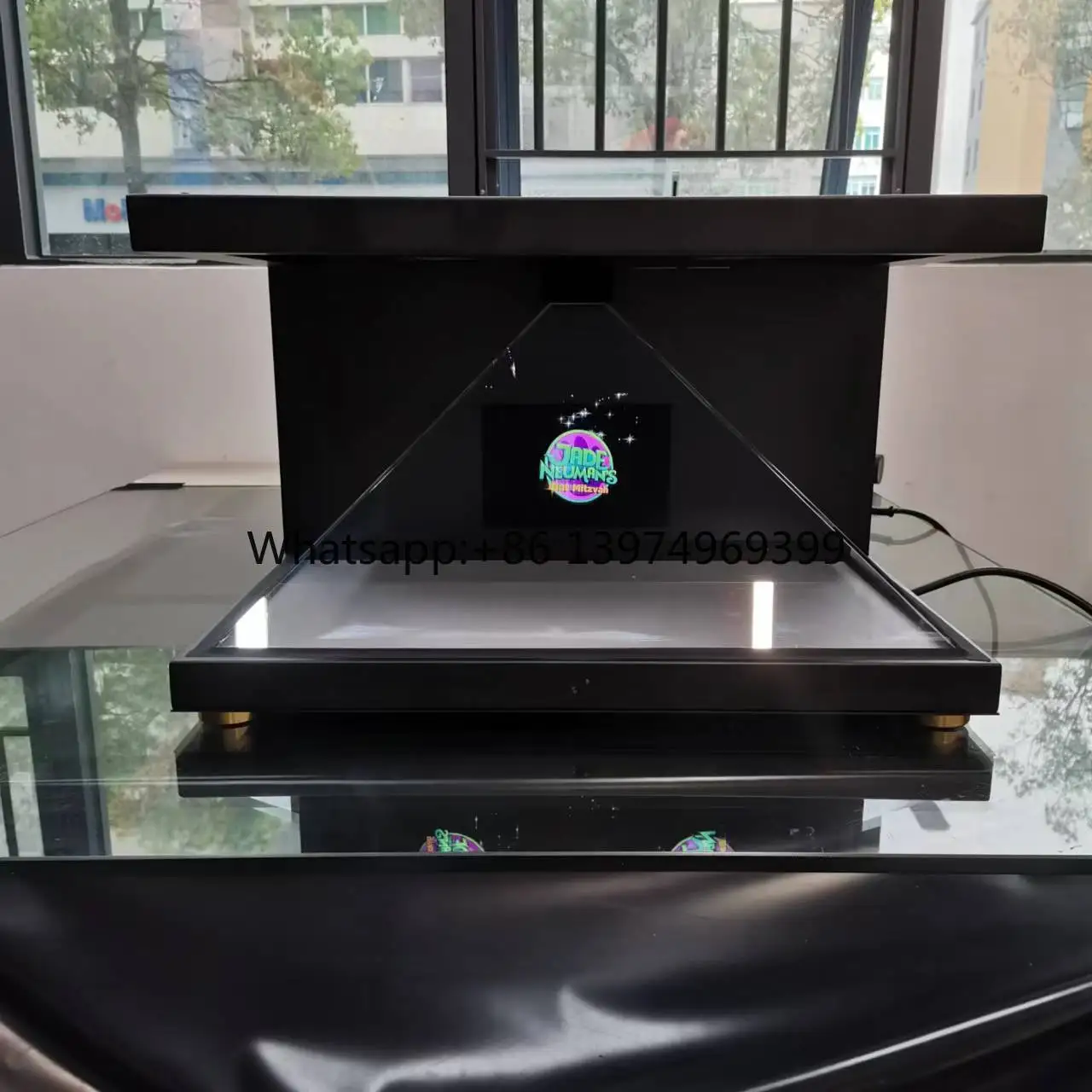 High Quality Custom Pyramid Holographic Projection Screen for Museum Exhibition Displays