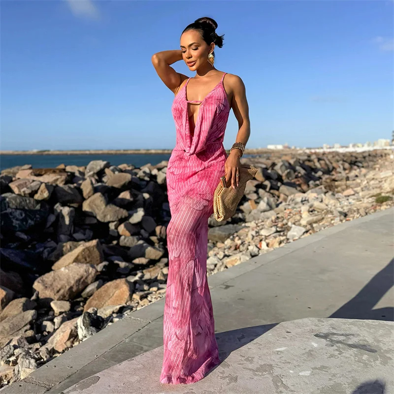 2025 nouveau col en V profond dos nu moulante mince femmes Sexy longue robe de soirée voir à travers imprimé Spaghetti sangle boîte de nuit Maxi robe