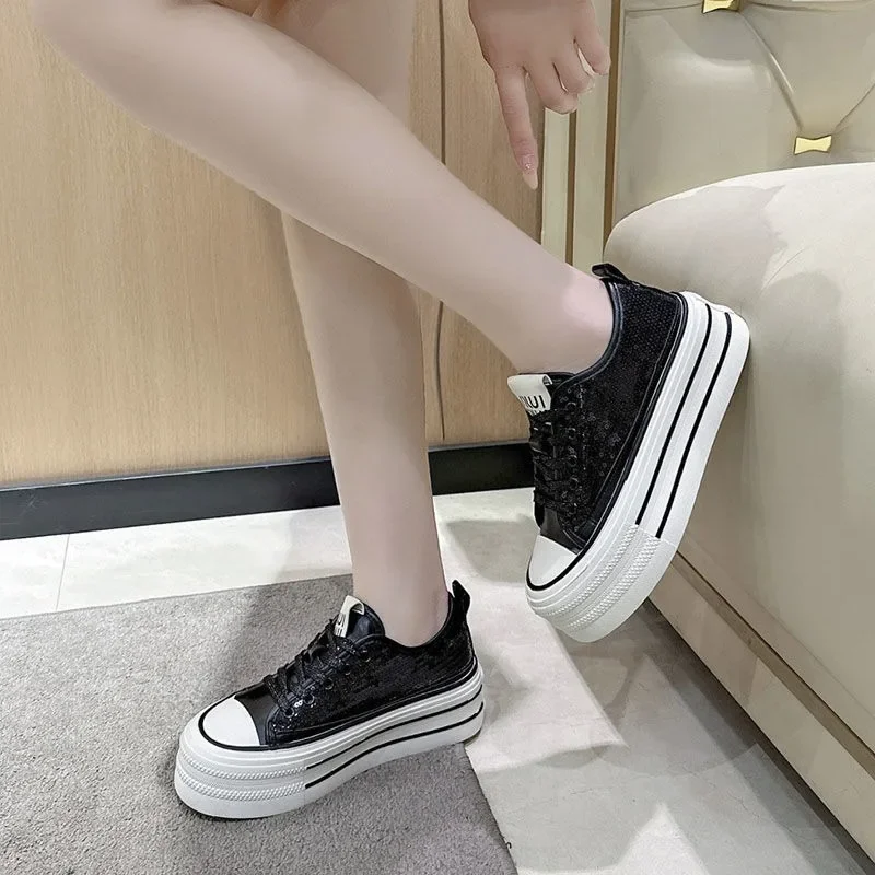 Nowe damskie luksusowe buty na platformie projektant Bling modne trampki damskie sznurowane buty wulkanizowane Zapatos Para Mujeres