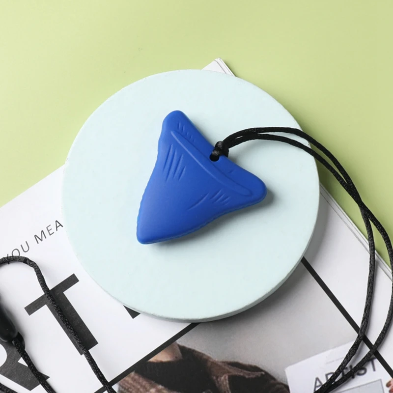 1 Pack Sensory Chew Necklace Brick Chewy Kids Silicone Triangle Fangs Toys, Silicone Teeth for Children with Autism