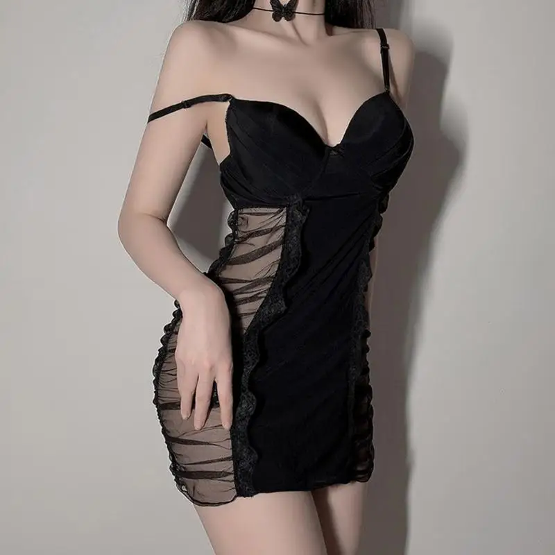 

Sexy uniform, sexy gauze perspective sexy suspender nightdress