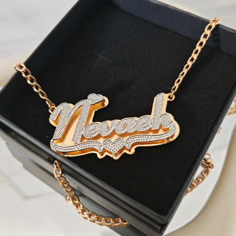 

Двухслойное ожерелье LeeChee с двумя сердечками и именной гравировкой, подарок-украшение