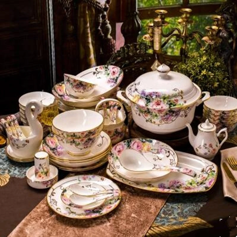 Bone china tableware European ceramic dishes set household housewarming wedding gift dishes.