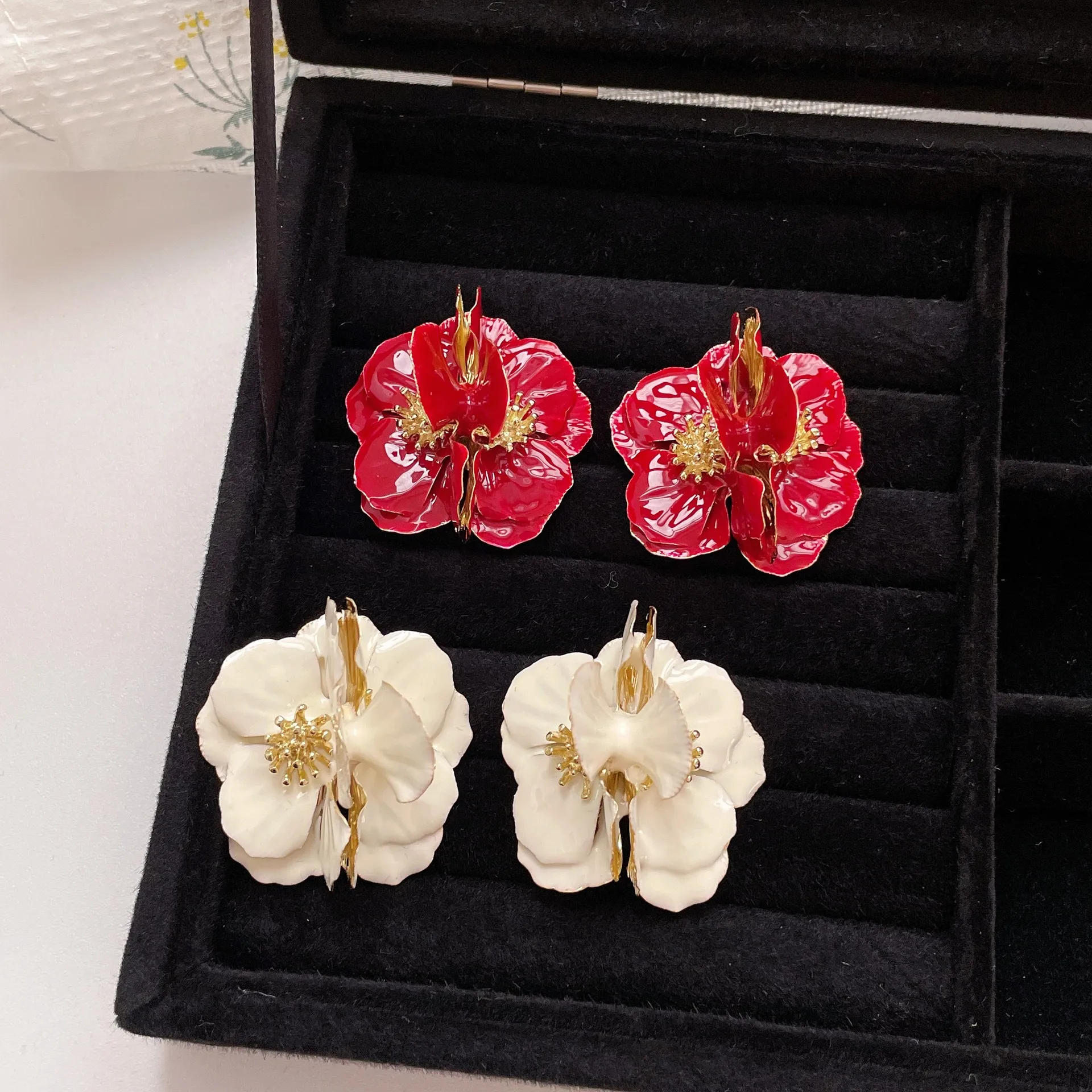 New French Retro Red Petal Earrings, Mori Design Sense Three-dimensional Flower Exaggerated Earrings 925 Silver Needles