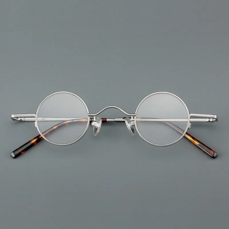 Comfort ultraleggero Rotondo da uomo Montature in vetro piccole Lega di titanio Blocco della luce blu Vetro da lettura con prescrizione personalizzata