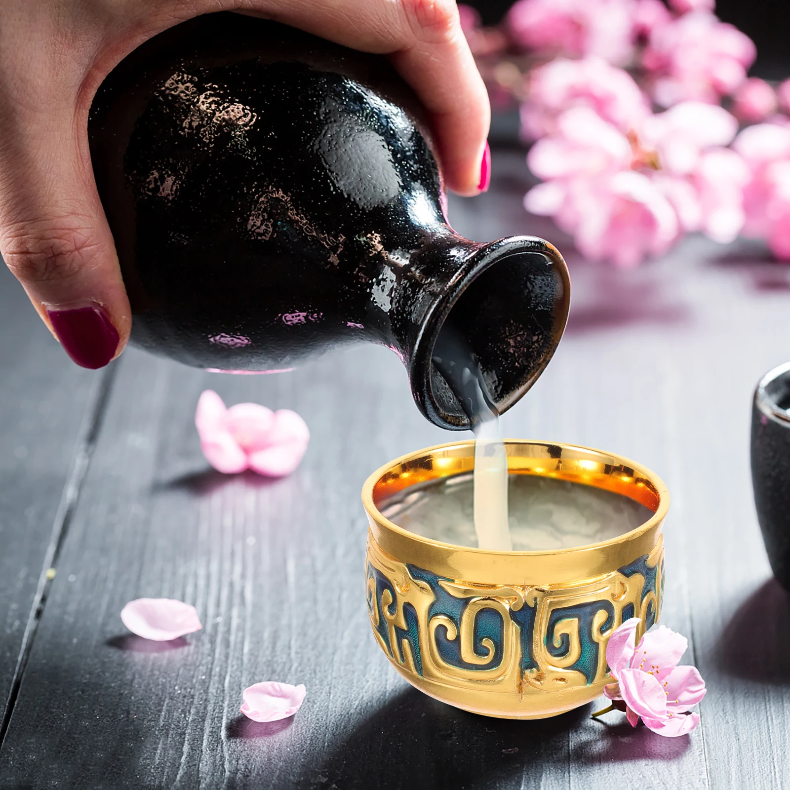 

s Metal Texture Glass European Style Luxury Reusable Cups Hotel Banquet Decorative Mini Small Tea Water Drinks